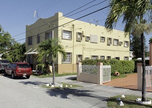 3133 SW 23rd Ter in Miami, FL - Building Photo - Building Photo