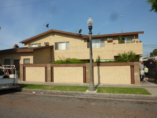 4471 Green Ave in Los Alamitos, CA - Building Photo - Building Photo