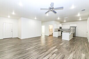 6930 21st St in Lubbock, TX - Building Photo