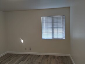 5892 Wheelhouse Ln in Agoura Hills, CA - Building Photo - Building Photo