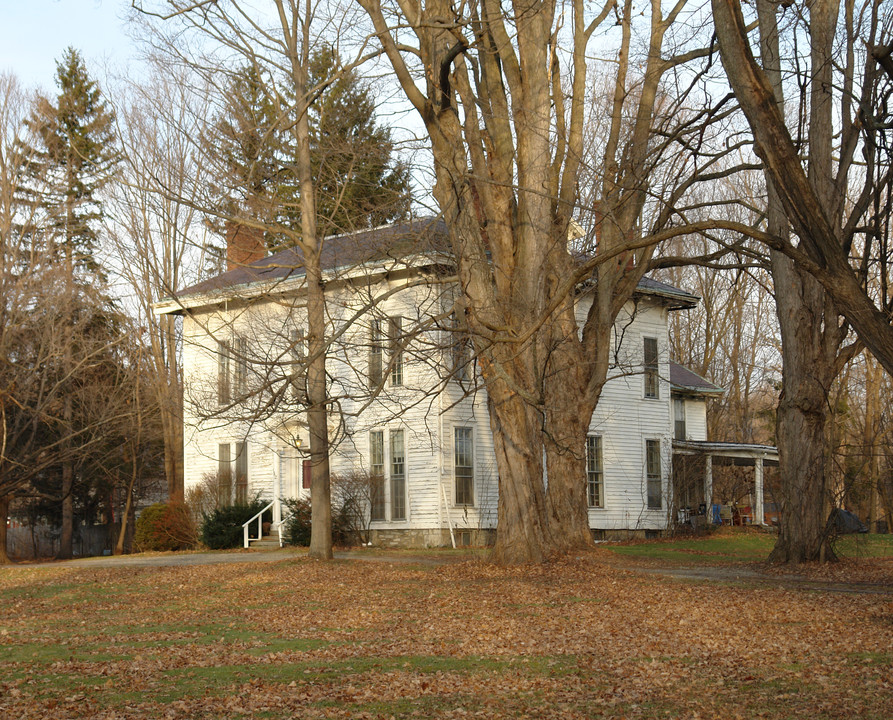 152 Main St in Hoosick Falls, NY - Building Photo