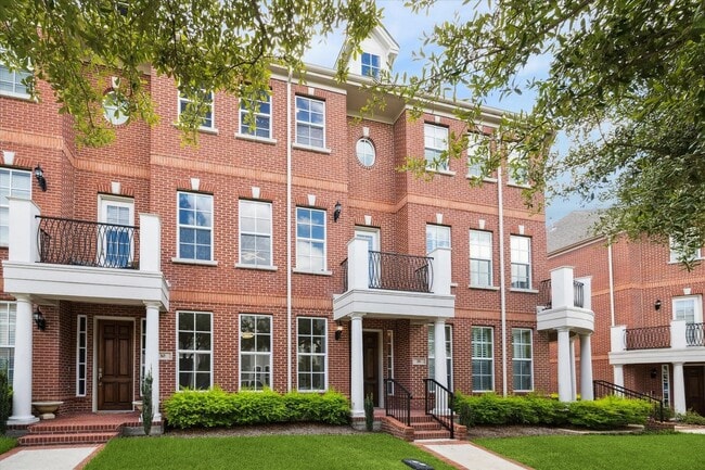 property at 26 Olmstead Row