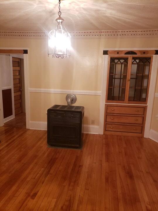 26 Hitchcock Rd, Unit 1st Floor in Worcester, MA - Building Photo
