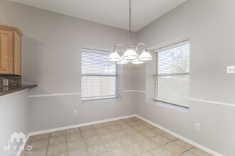 8005 Berkshire Dr in Fort Worth, TX - Building Photo - Building Photo