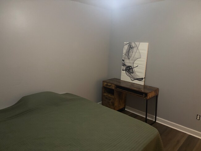 property at 1624 N Cherry St