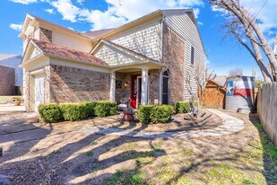 1507 Maybrook Ct in Arlington, TX - Building Photo