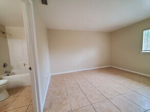 133-135 Meadow Rd in Lehigh Acres, FL - Building Photo - Building Photo