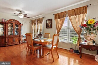 20871 Grisdale Terrace in Sterling, VA - Building Photo - Building Photo