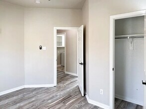 505 Kingscote Ct in Arlington, TX - Building Photo - Building Photo