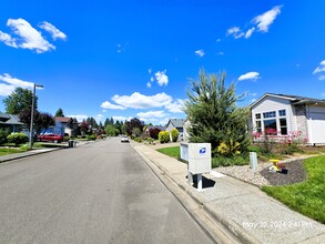 20906 SW Trails End Dr in Sherwood, OR - Building Photo - Building Photo