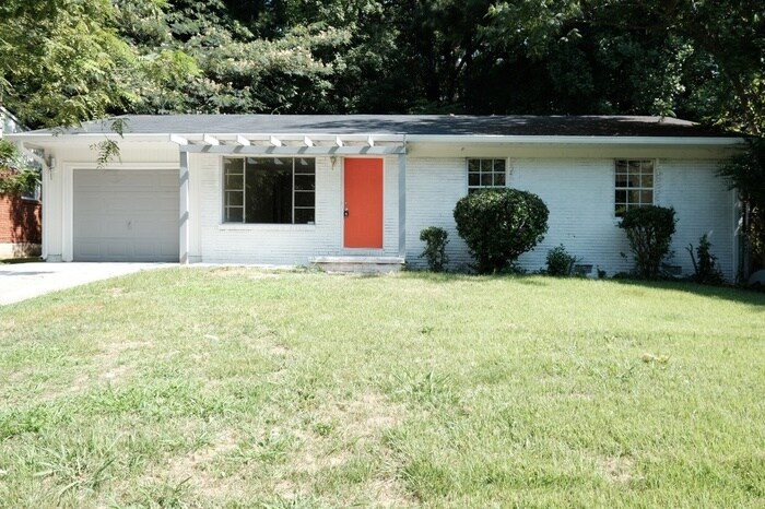 85 Delmoor Dr NW in Atlanta, GA - Building Photo