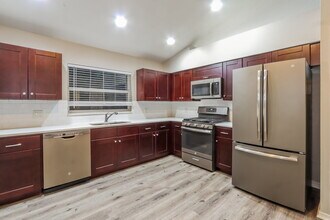 29006 Old Marsh End in Zephyrhills, FL - Foto de edificio - Building Photo