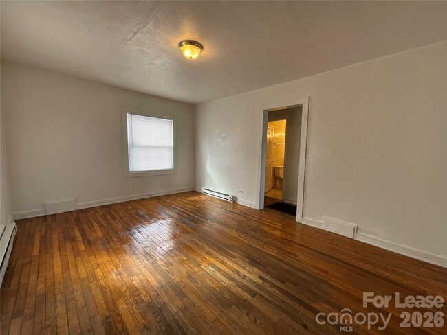 203 Circle Dr in Mount Airy, NC - Building Photo - Building Photo