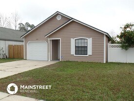 1859 MacKenzie Ct N in Middleburg, FL - Building Photo