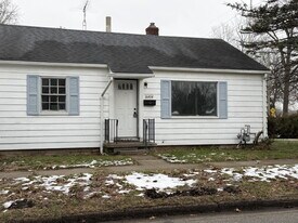 1404 Wilber St in South Bend, IN - Building Photo