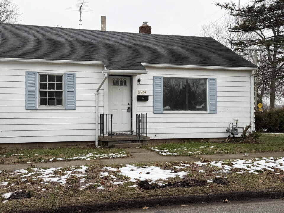 1404 Wilber St in South Bend, IN - Building Photo