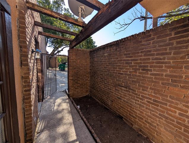 6019 Ridgecrest Rd in Dallas, TX - Building Photo - Building Photo