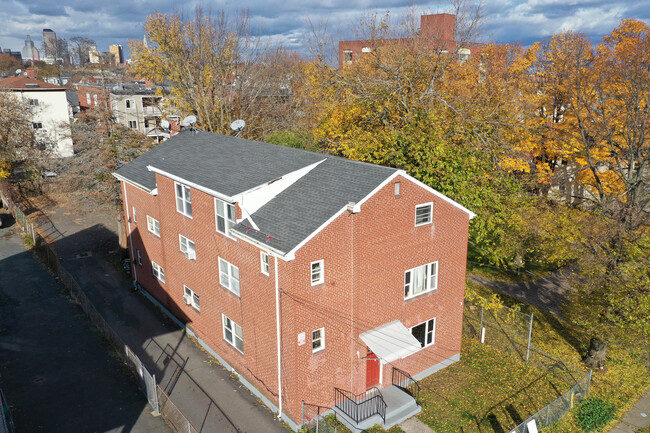 100 Bond St in Hartford, CT - Building Photo - Building Photo