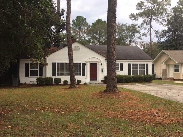 property at 104 E Cranford Ave
