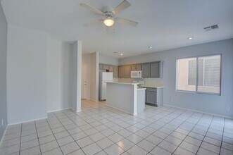 5924 W Santoli Ave in Las Vegas, NV - Building Photo - Building Photo