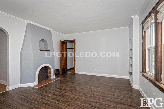 2517 Montebello Rd in Toledo, OH - Building Photo - Building Photo