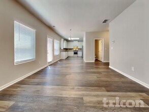 4316 Traipse Path in Ellenwood, GA - Foto de edificio - Building Photo