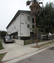 382 N Avenue 52 in Los Angeles, CA - Building Photo - Building Photo