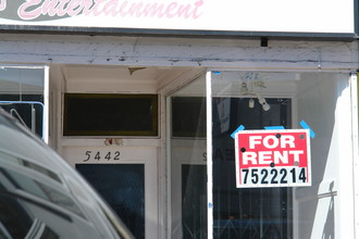 5430-5498 Geary Blvd in San Francisco, CA - Foto de edificio - Building Photo