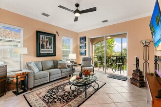 9007 Cherry Oaks Tr in Naples, FL - Building Photo - Building Photo