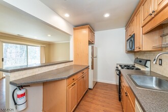 50 W Lindsley Rd in Cedar Grove, NJ - Building Photo - Building Photo