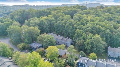 3331 Stonehenge Square in Cave Spring, VA - Building Photo - Building Photo