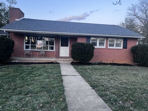 216 Orchard Ln in Harrisonburg, VA - Building Photo - Building Photo