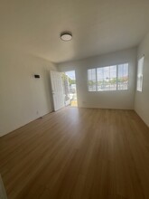 2415 Arizona Ave, Unit 2415 in Santa Monica, CA - Building Photo - Building Photo