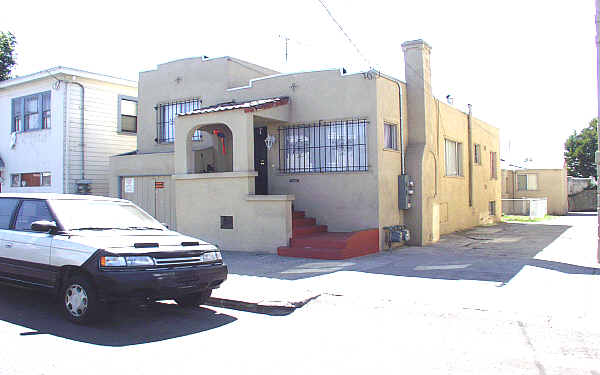 4065-4071 E 18th St in Oakland, CA - Building Photo - Building Photo