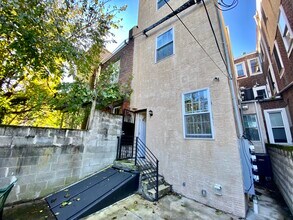 2221 N Park Ave, Unit 1 in Philadelphia, PA - Building Photo - Building Photo