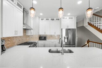 5230 S University Ave in Chicago, IL - Building Photo - Building Photo