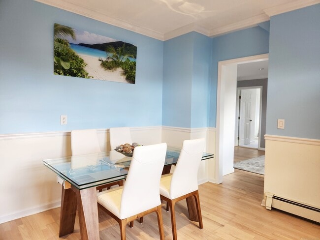 61 Aberdeen St in Stamford, CT - Building Photo - Building Photo