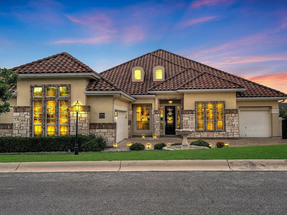 24711 Faraday in San Antonio, TX - Building Photo