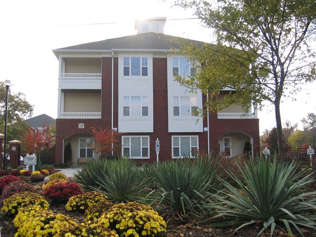 Gateway Park Apartments in Raleigh, NC - Building Photo - Building Photo