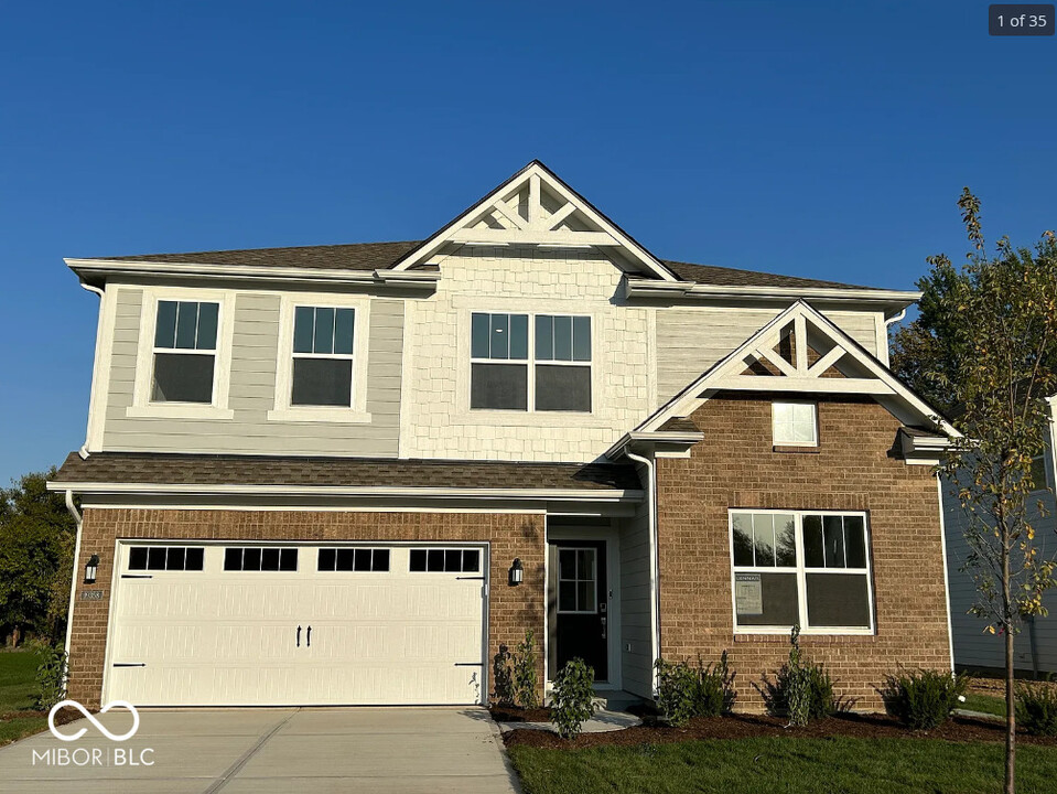 19358 Bald Cypress Ct in Noblesville, IN - Building Photo