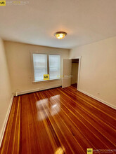 66 Pleasant St, Unit 2 in Cambridge, MA - Building Photo - Building Photo