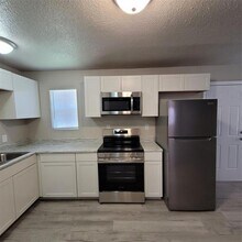 209 W Purdom in Alvarado, TX - Building Photo - Building Photo