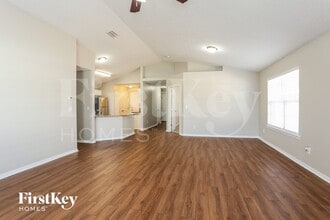 2801 Cross Creek Dr in Green Cove Springs, FL - Foto de edificio - Building Photo