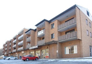 203 Hugel Dr in Pittsburgh, PA - Building Photo - Building Photo