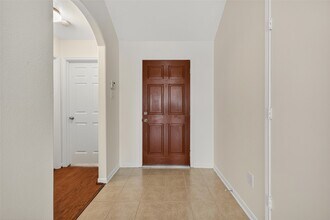 13211 Barton Meadow Ln in Rosharon, TX - Building Photo - Building Photo