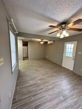 100 Happy Hollow Rd in Brenham, TX - Building Photo - Building Photo