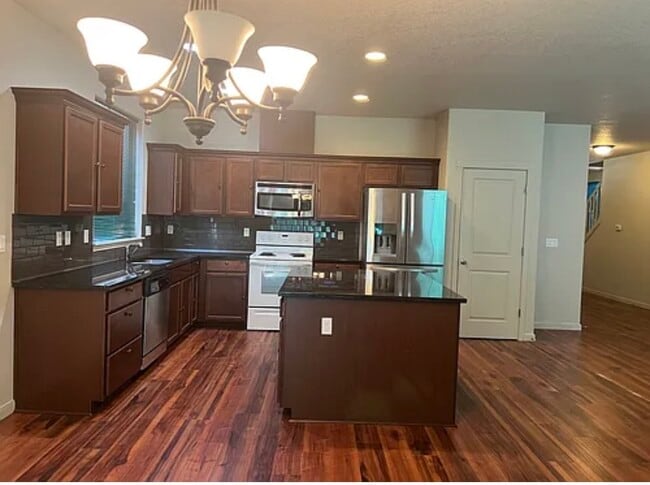 3007 SW 176th Ave in Beaverton, OR - Foto de edificio - Building Photo