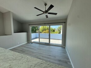 2302 Elden Ave in Costa Mesa, CA - Building Photo - Building Photo