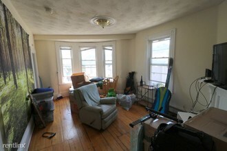 117 Hampshire St-Unit -Apt 2 in Cambridge, MA - Building Photo - Building Photo