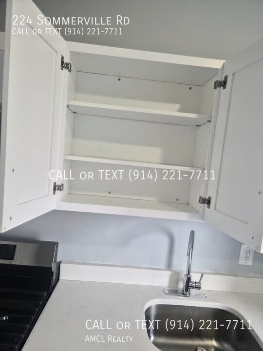 224 Sommerville Pl in Yonkers, NY - Foto de edificio